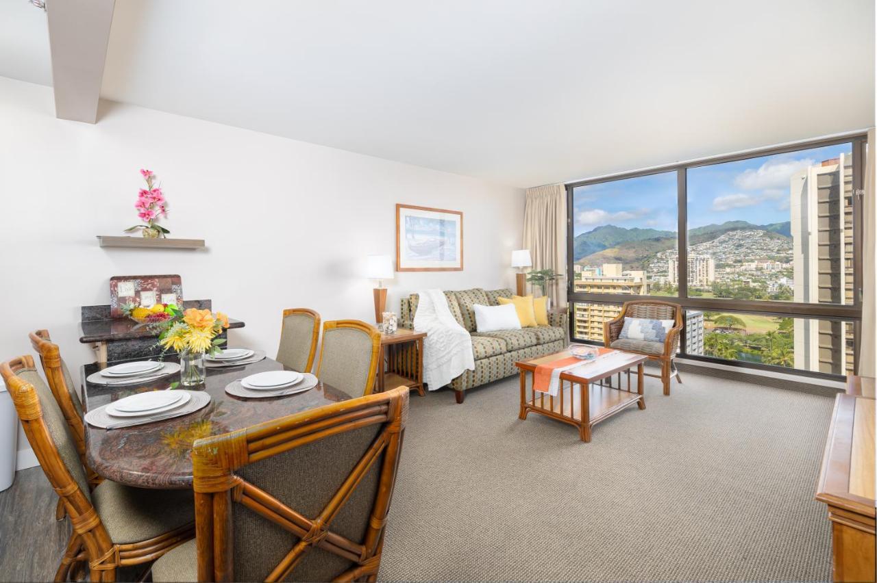 Beautiful Mountain View In Waikiki Sunset With Parking Appartement Honolulu Buitenkant foto